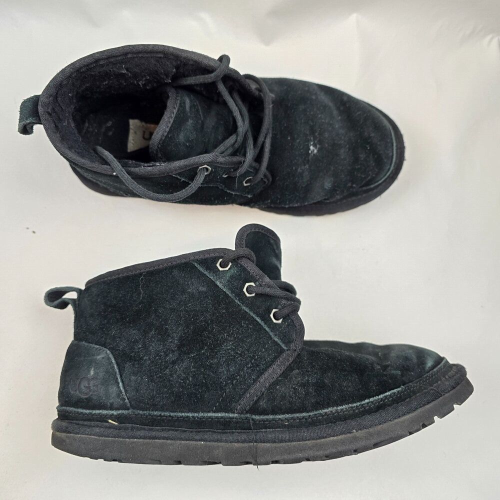 UGG Neumel Boots Womens Size 9 Black Chukka Boots Booties Winter Leather Casual